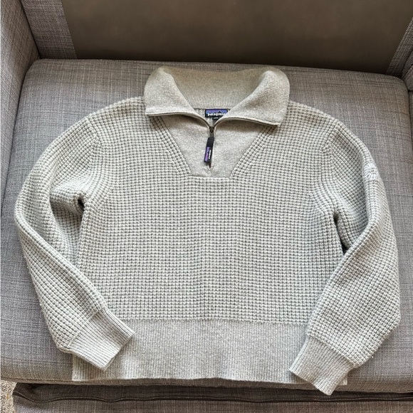 Patagonia Recycled Wool Blend, 1/4 zip Sweater L - Picture 3 of 9